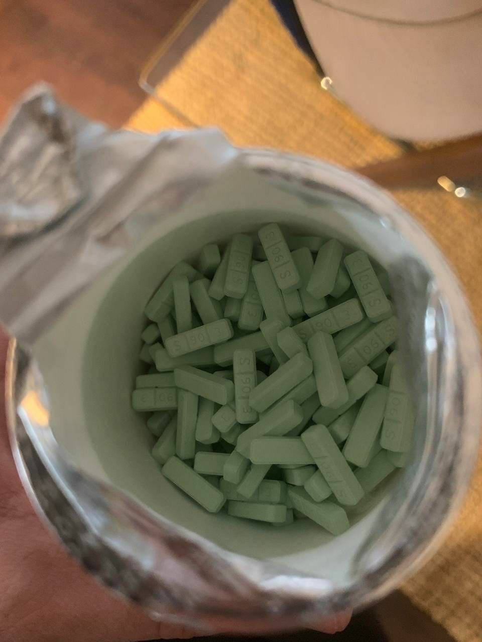 S903 Xanax Green Bars 2MG - Image 2