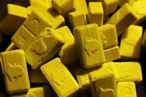Yellow Snapchat MDMA